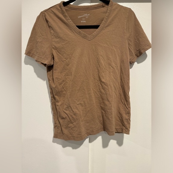 Universal Threads beige t-shirt size XS - Picture 4 of 6